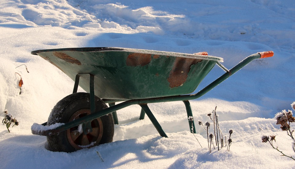 wheelbarrow-1148662_960_720